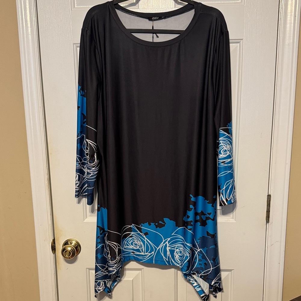 Lily Black‎ Tunic with Blue & White Floral Border